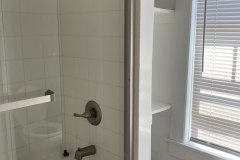 Upstairs Bathroom 1b